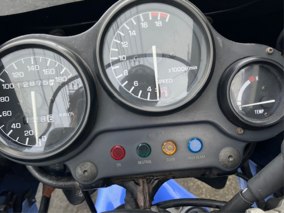 Yamaha FZR250 — фото 3