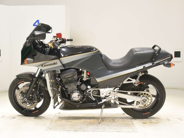 Kawasaki GPZ750R — фото 2