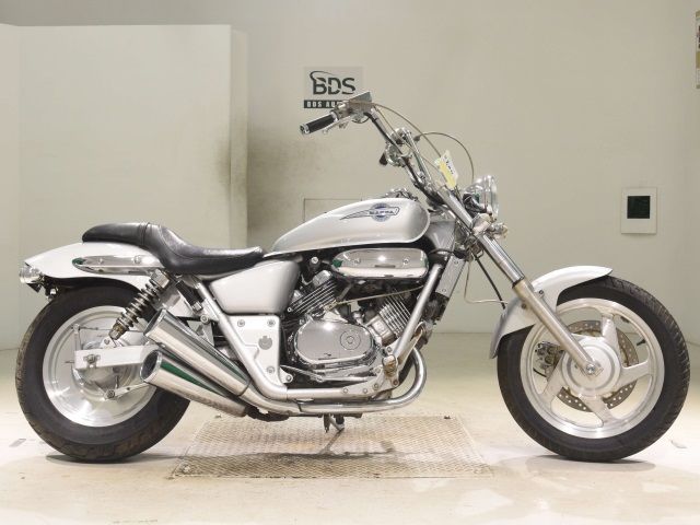 Honda MAGNA250