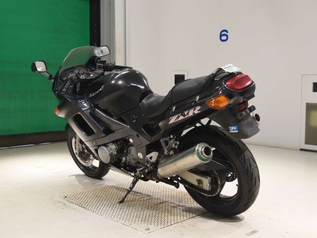 Kawasaki ZZ-R400 — фото 6