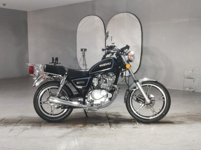 Suzuki GN125