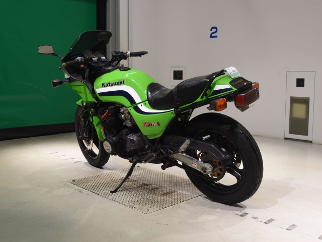 Kawasaki GPZ750 — фото 6