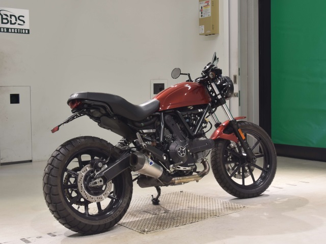Ducati SCRAMBLER SIXTY2 — фото 5