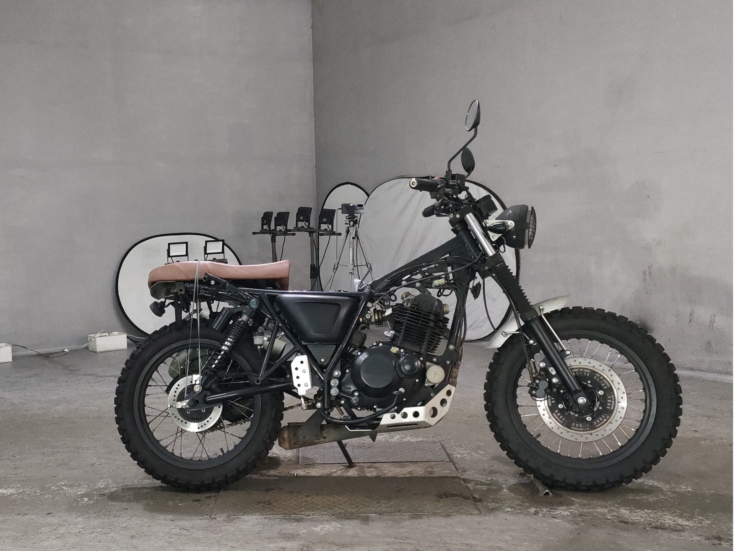 MUTT AKITA 250