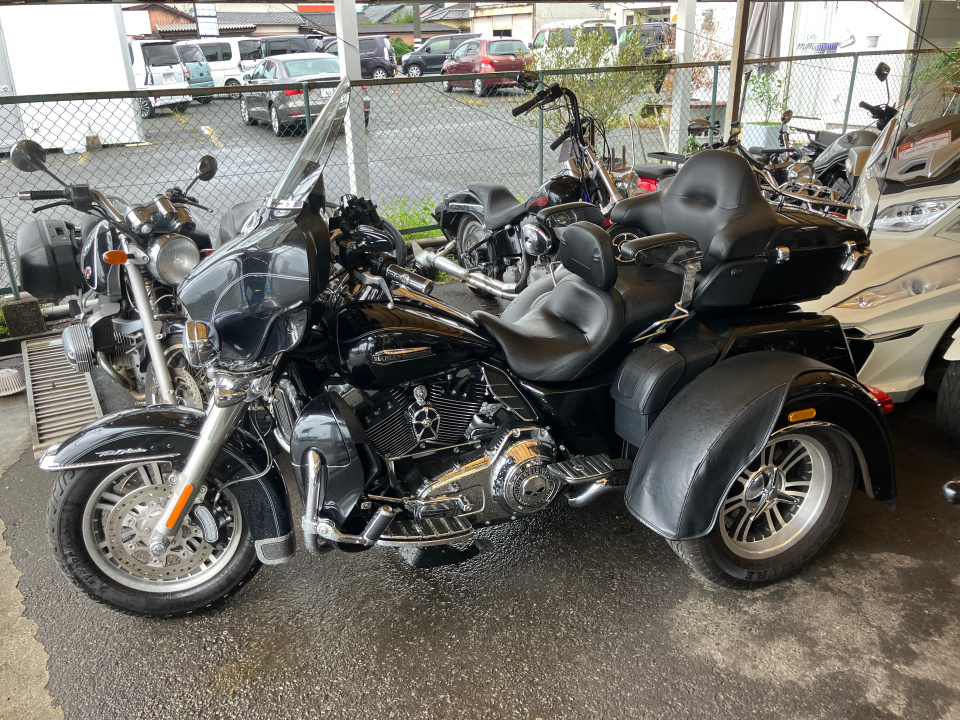 HD TRI GLIDE ULTRA CLASSIC FLHTCUTG1580 — фото 3