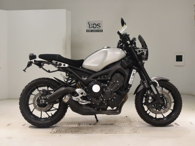 Yamaha XSR900