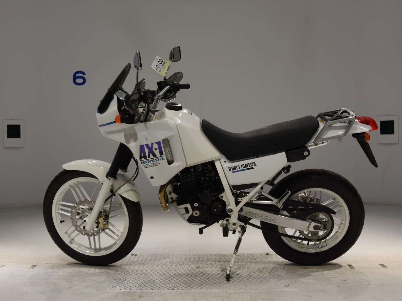 0010] Honda AX-1 - MD21-1103264