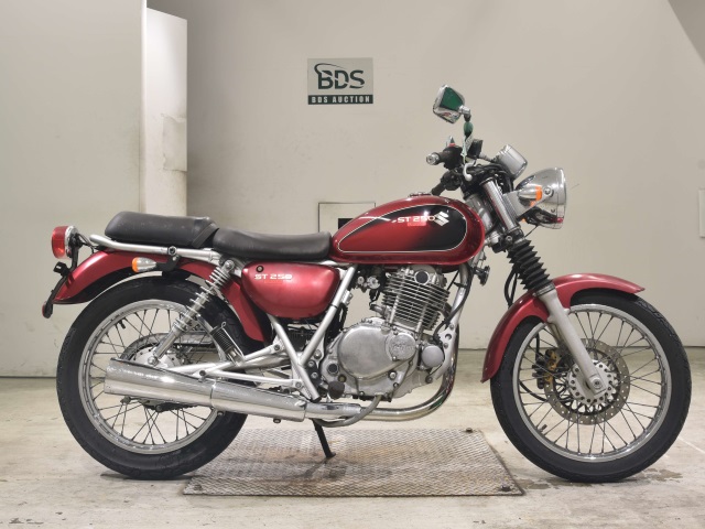 Suzuki ST250E