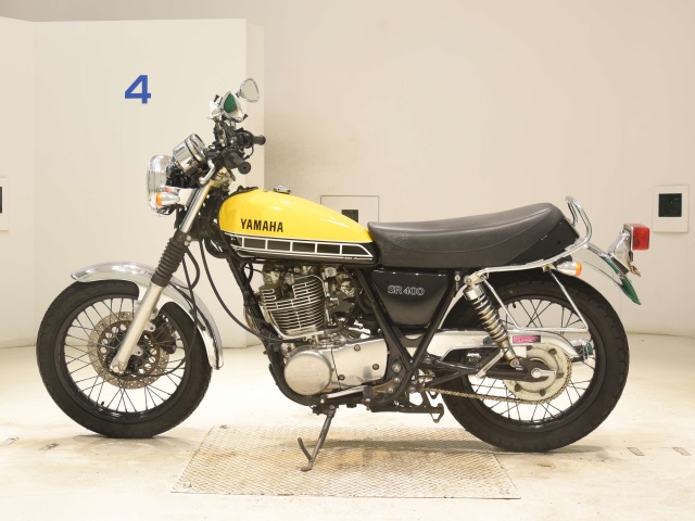 Yamaha SR400 — фото 2