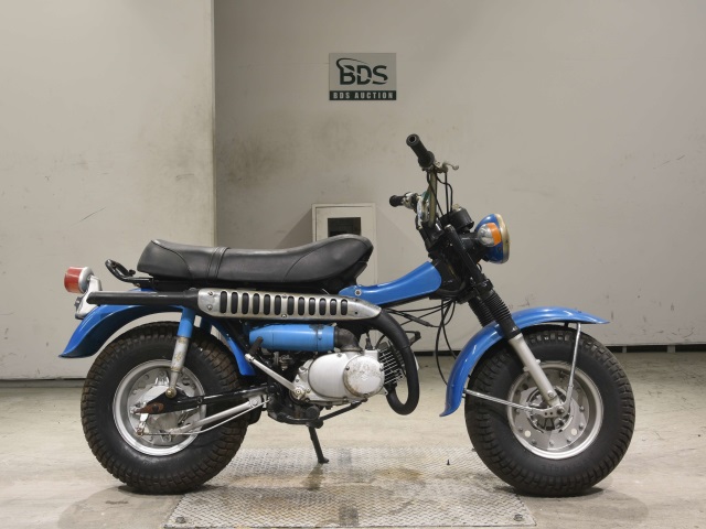 Suzuki RV90