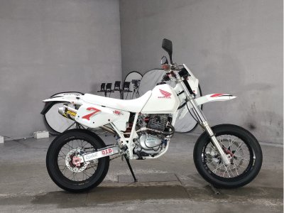 Honda XLR125R