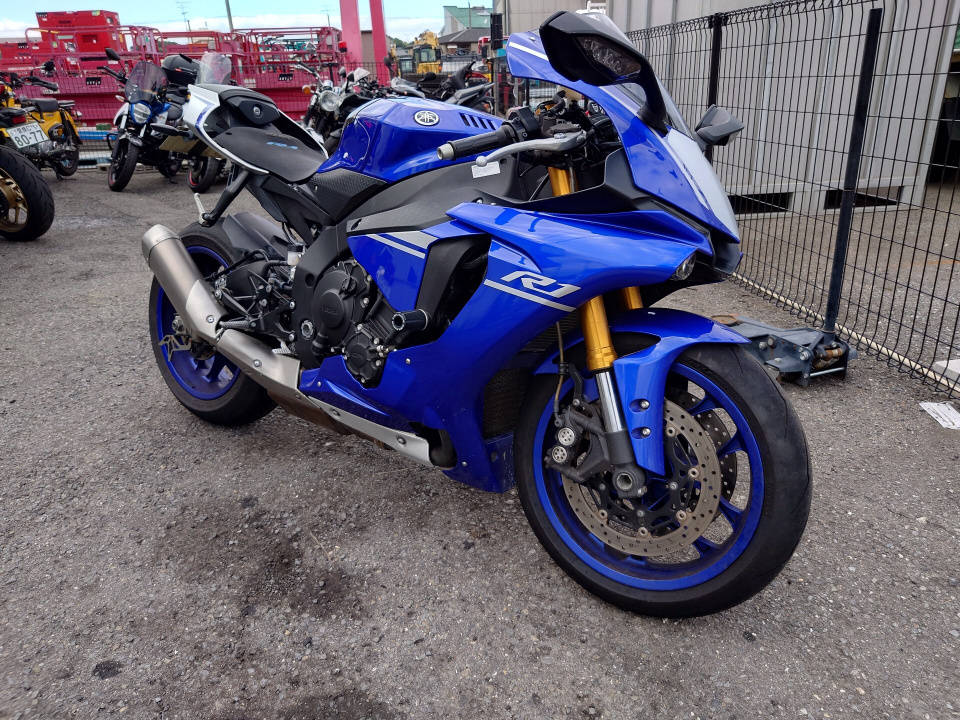 Yamaha YZF-R1