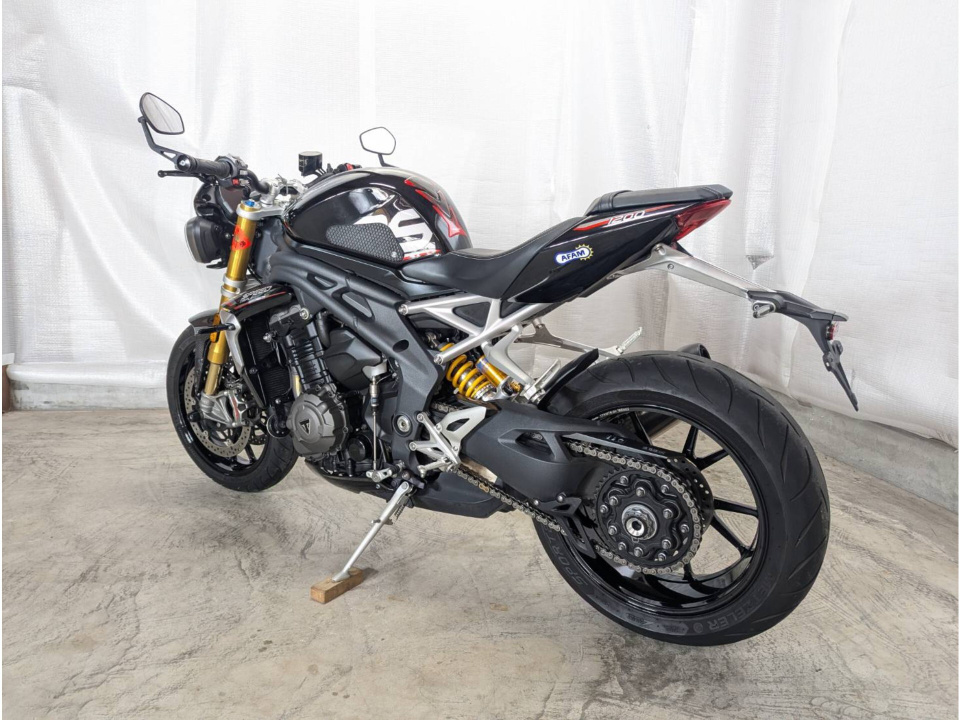 Triumph STREET TRIPLE RS — фото 9