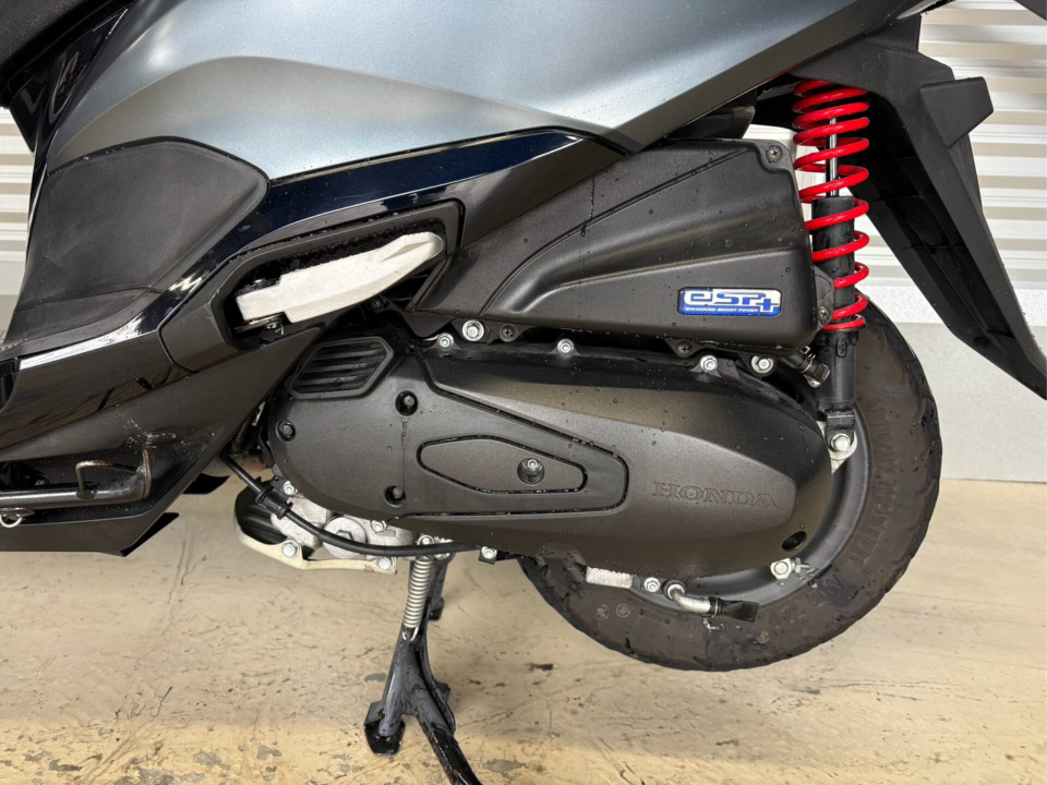 Honda LEAD125 — фото 10