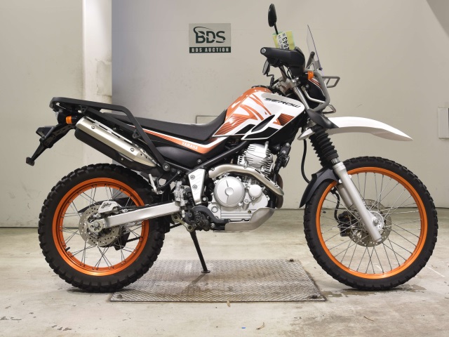 Yamaha SEROW XT250