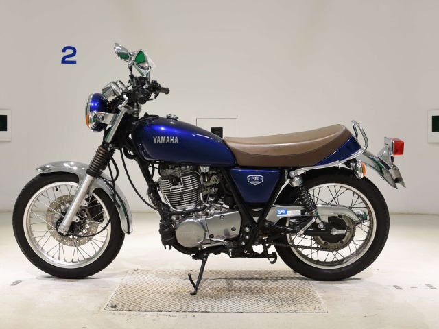 Yamaha SR400 — фото 2