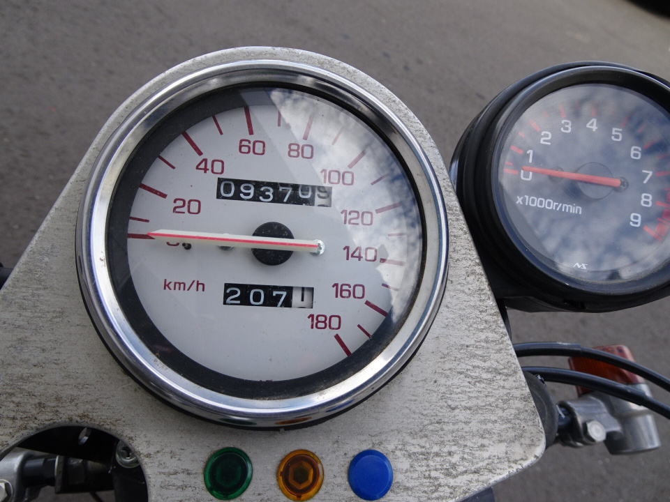 Yamaha SRX600 — фото 3