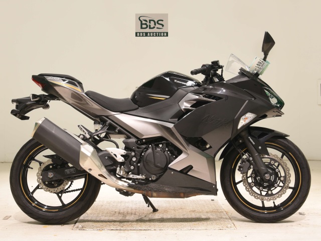 Kawasaki NINJA 400