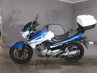 Suzuki GSR250 — фото 2