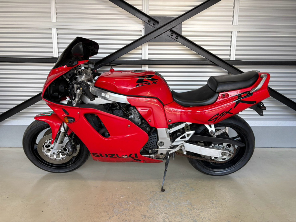 Suzuki GSX-R750 — фото 2
