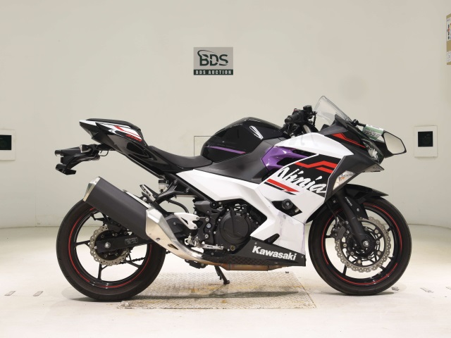Kawasaki NINJA400