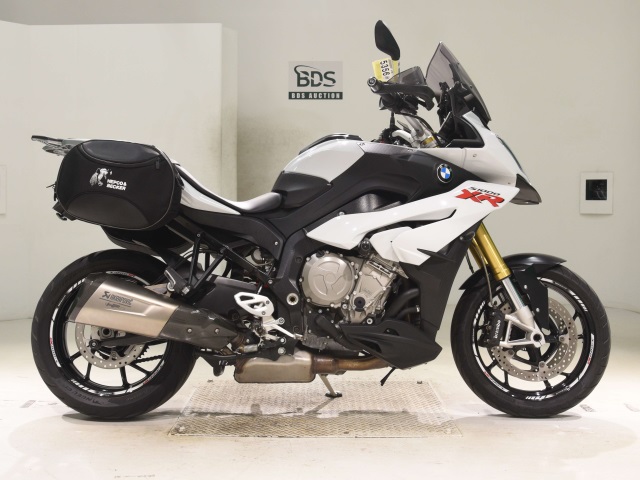 BMW S1000XR