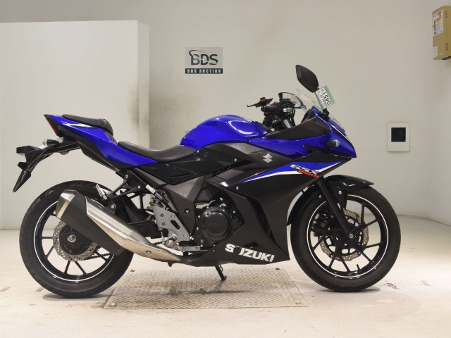 Suzuki GSX250R