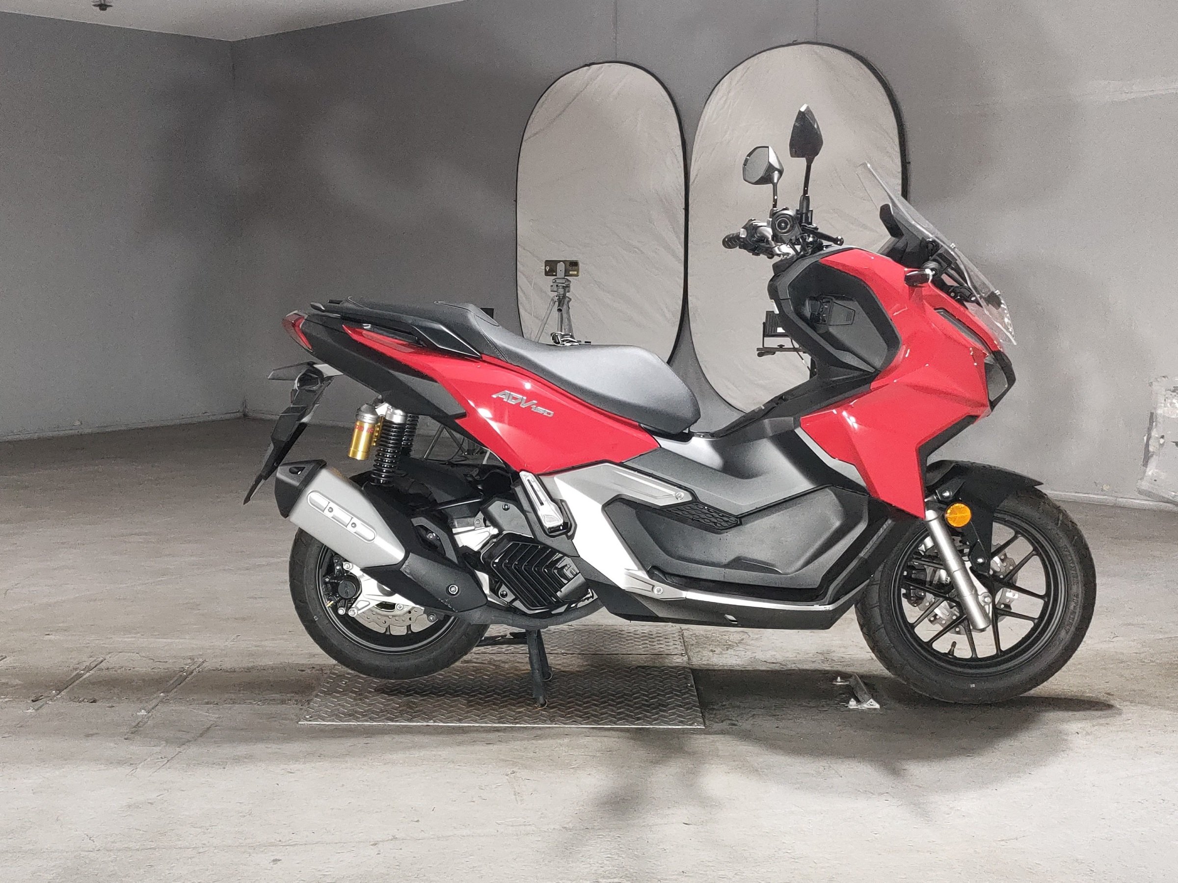 Honda ADV 160