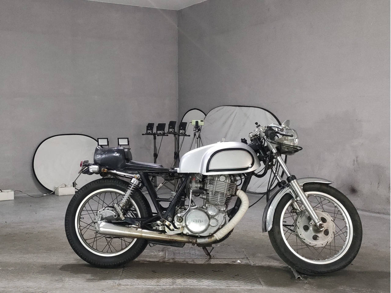 Yamaha SR400