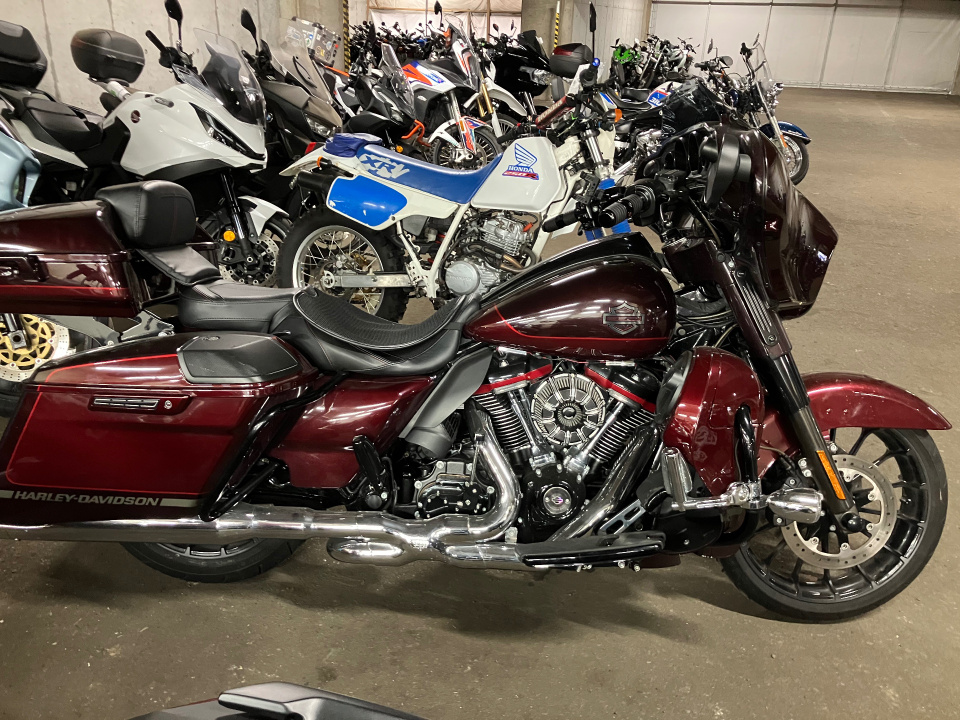 Harley-Davidson STREET GLIDE FLHXSE1800