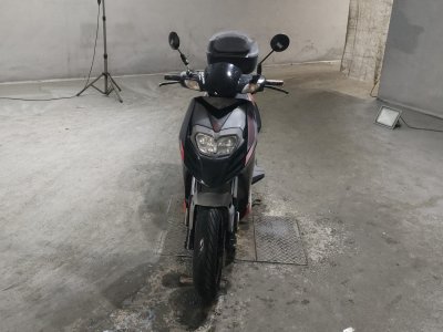 Aprilia SR MOTARD 125 — фото 3