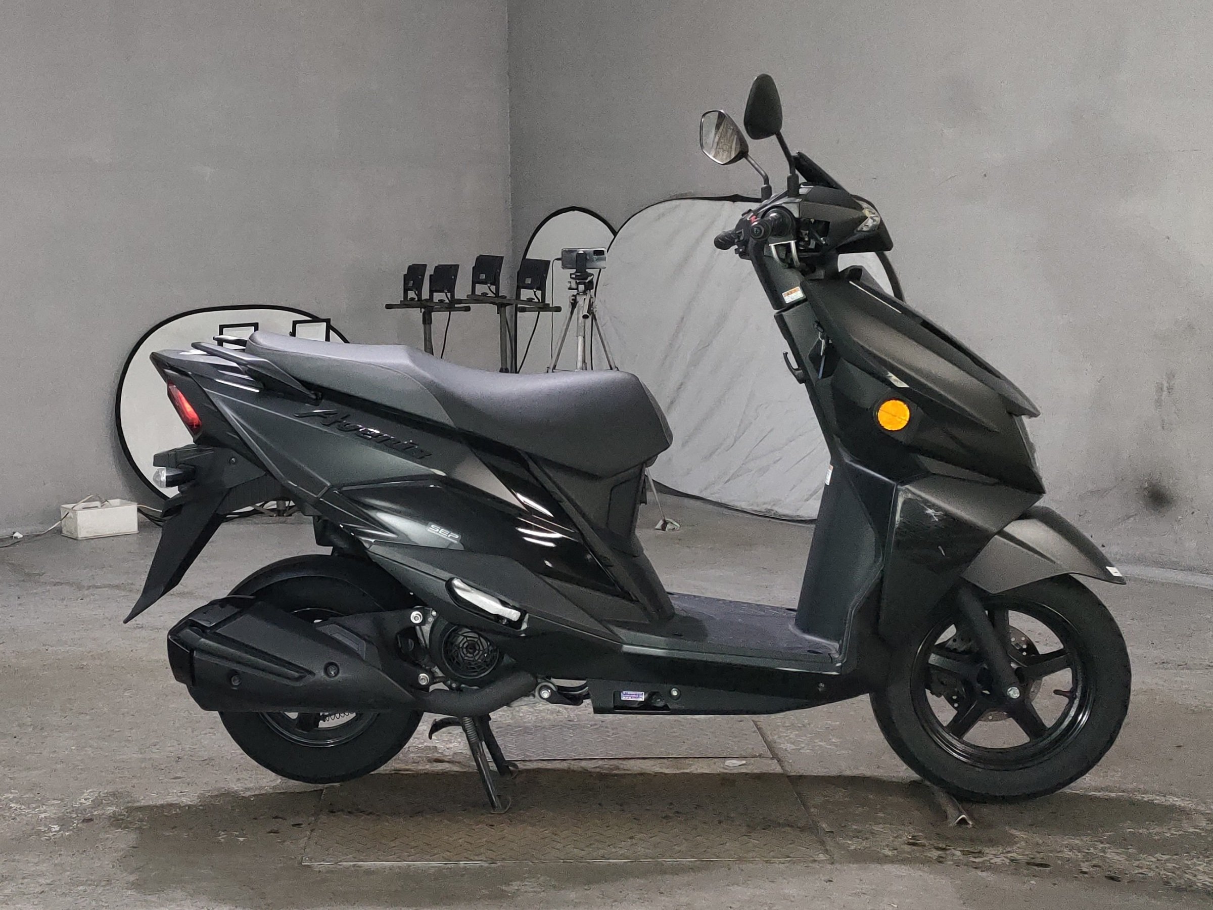 Suzuki AVENIS125