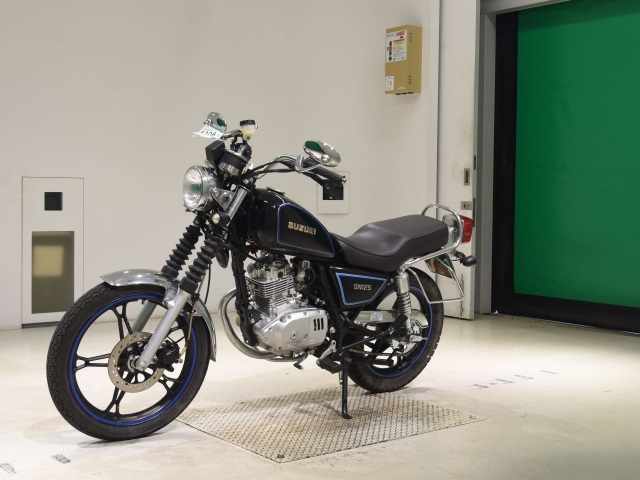 Suzuki GN125 — фото 4