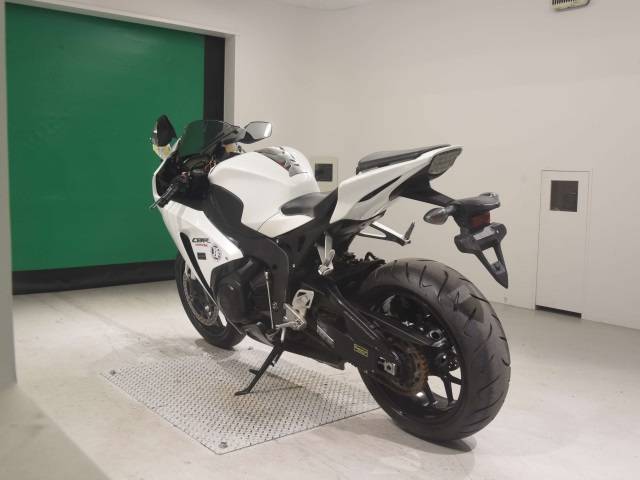 5303] Honda CBR1000RR - SC59-1600412