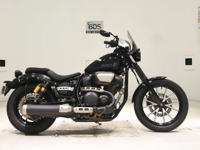 Yamaha BOLT 950