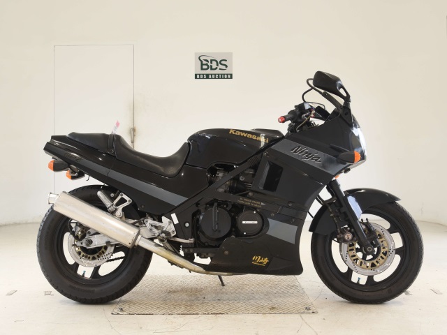 Kawasaki GPZ400R