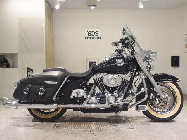 HD ROAD KING FLHRC1580