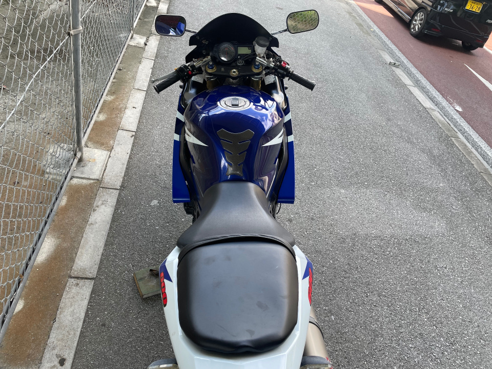 Suzuki GSX-R600 — фото 8