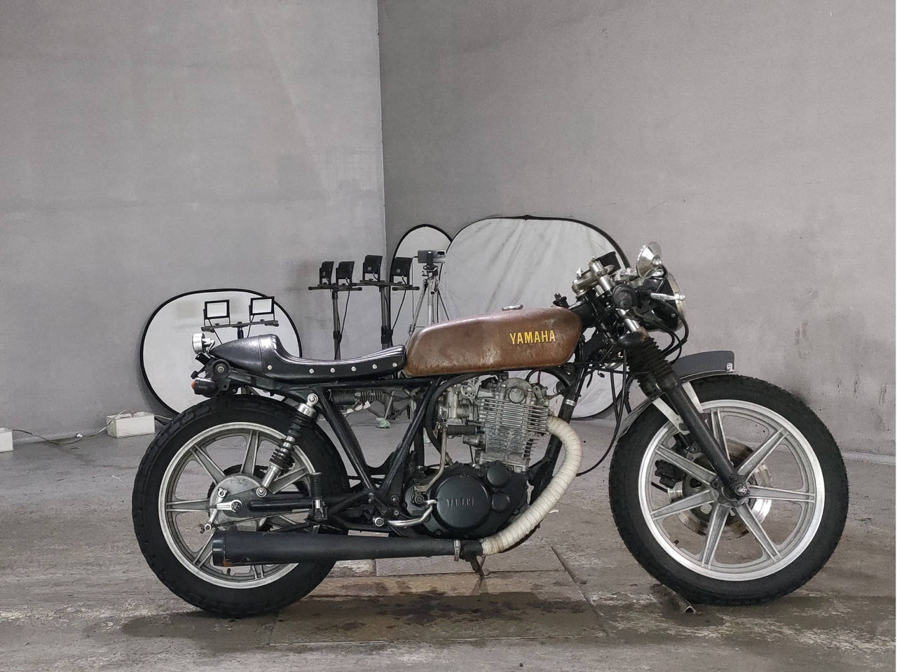 Yamaha SR400