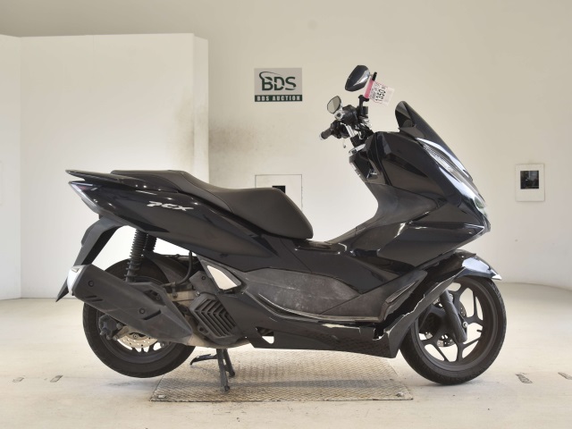0421] Honda PCX125 - JF28-1111331