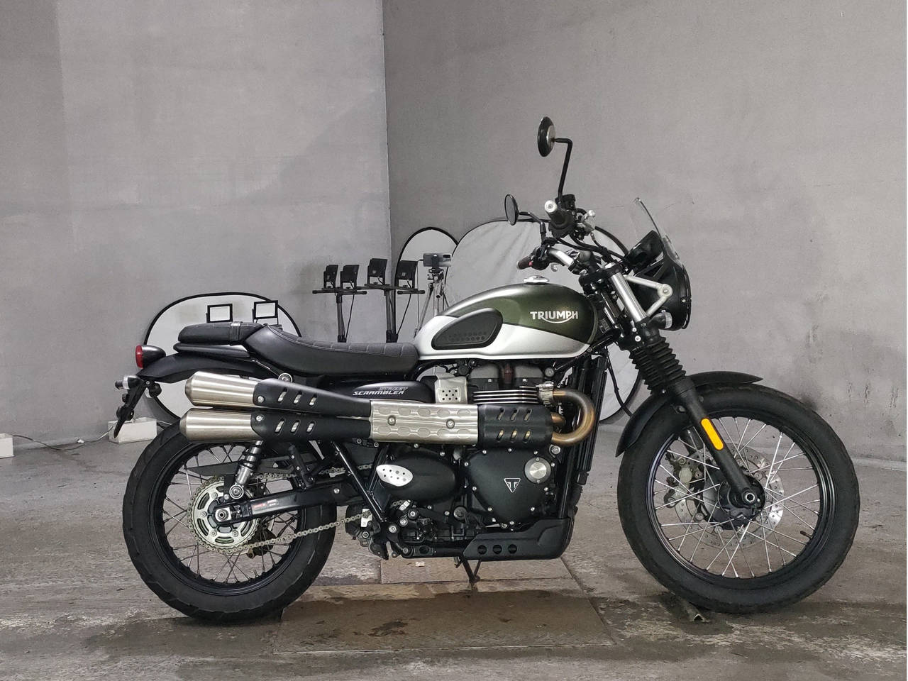 Triumph STREET SCRAMBLER