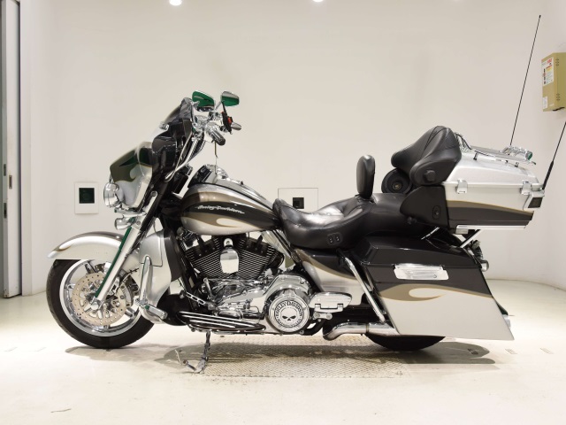 HD ELECTRA GLIDE FLHTCUSE1800 — фото 2