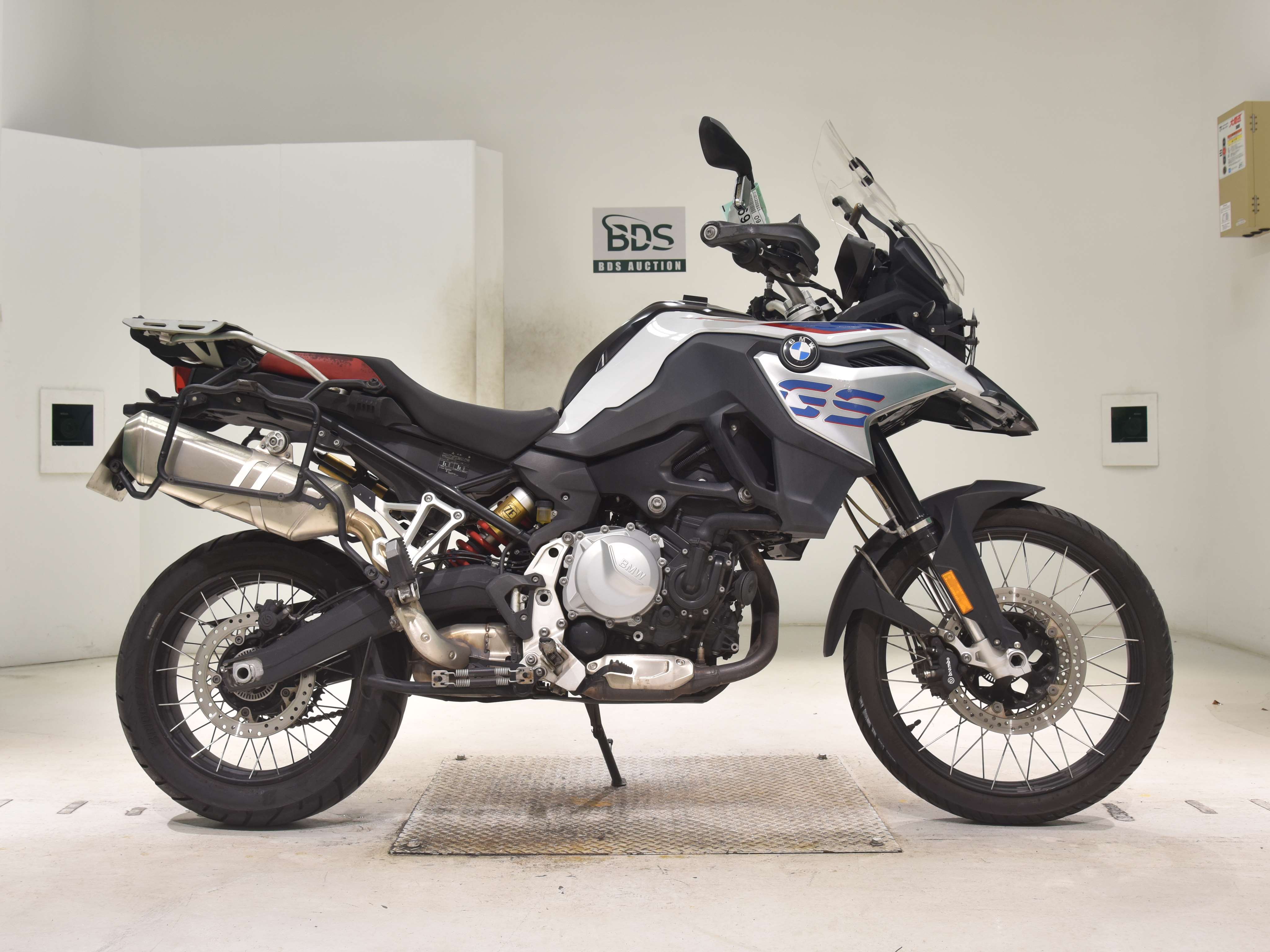 BMW F850GS