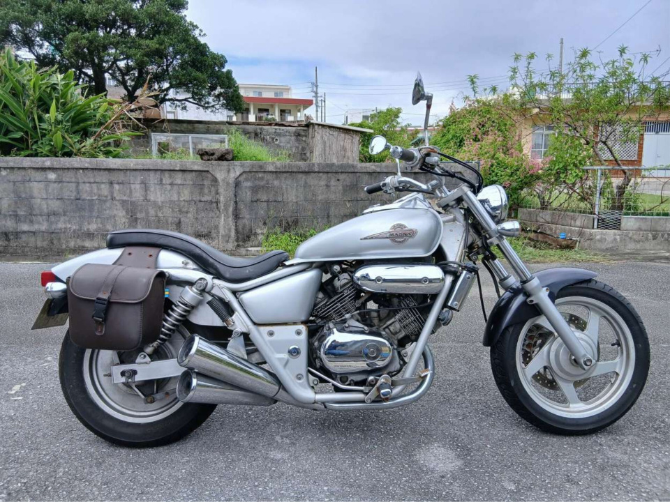 Honda MAGNA250