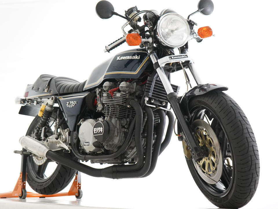 Kawasaki ZEPHYR750 — фото 4