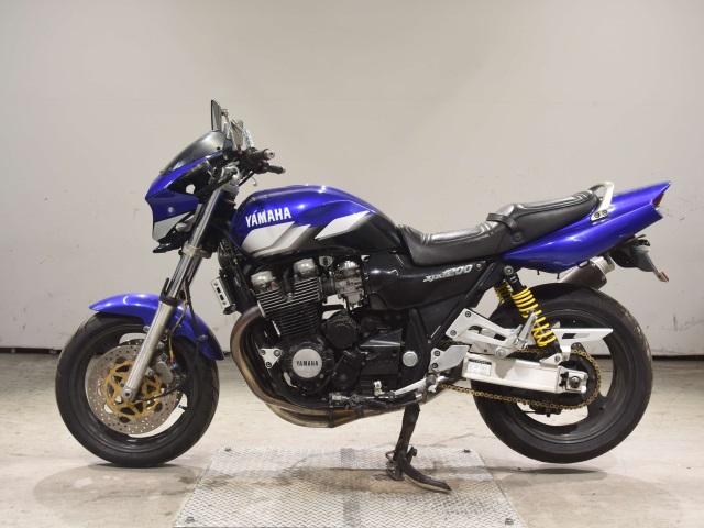 Yamaha XJR1200 — фото 2