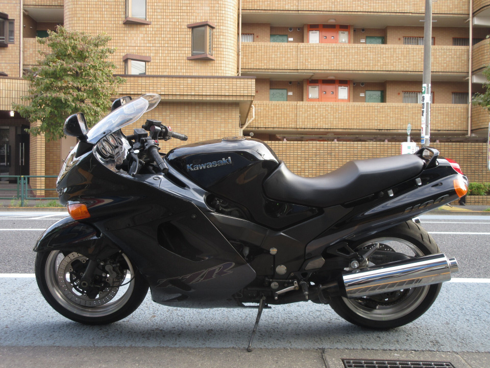 Kawasaki ZZ-R1100 — фото 2