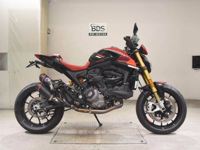 Ducati MONSTER 937