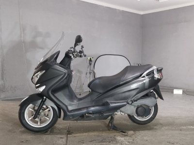 Suzuki BURGMAN 200 — фото 2