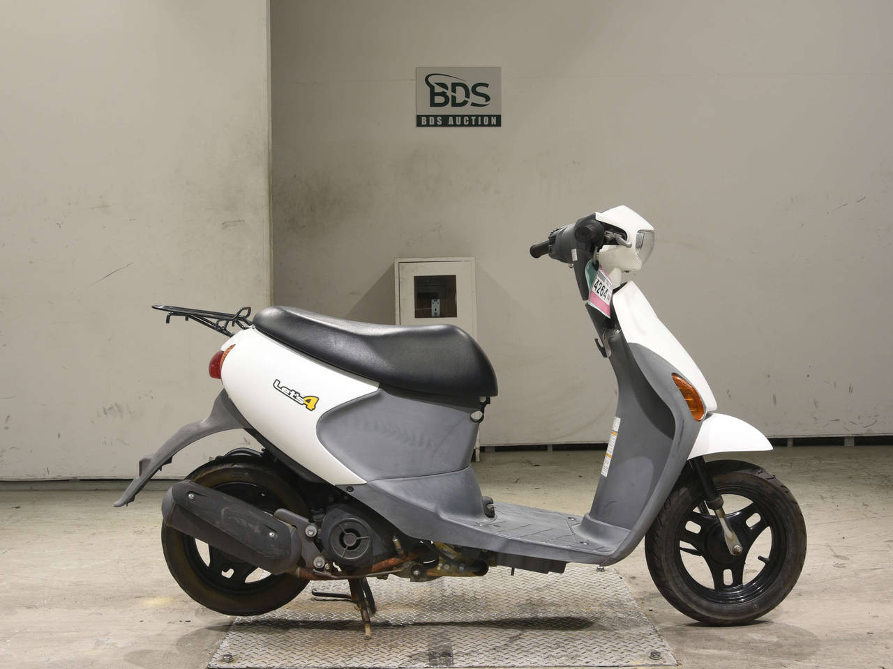 Suzuki LETS4